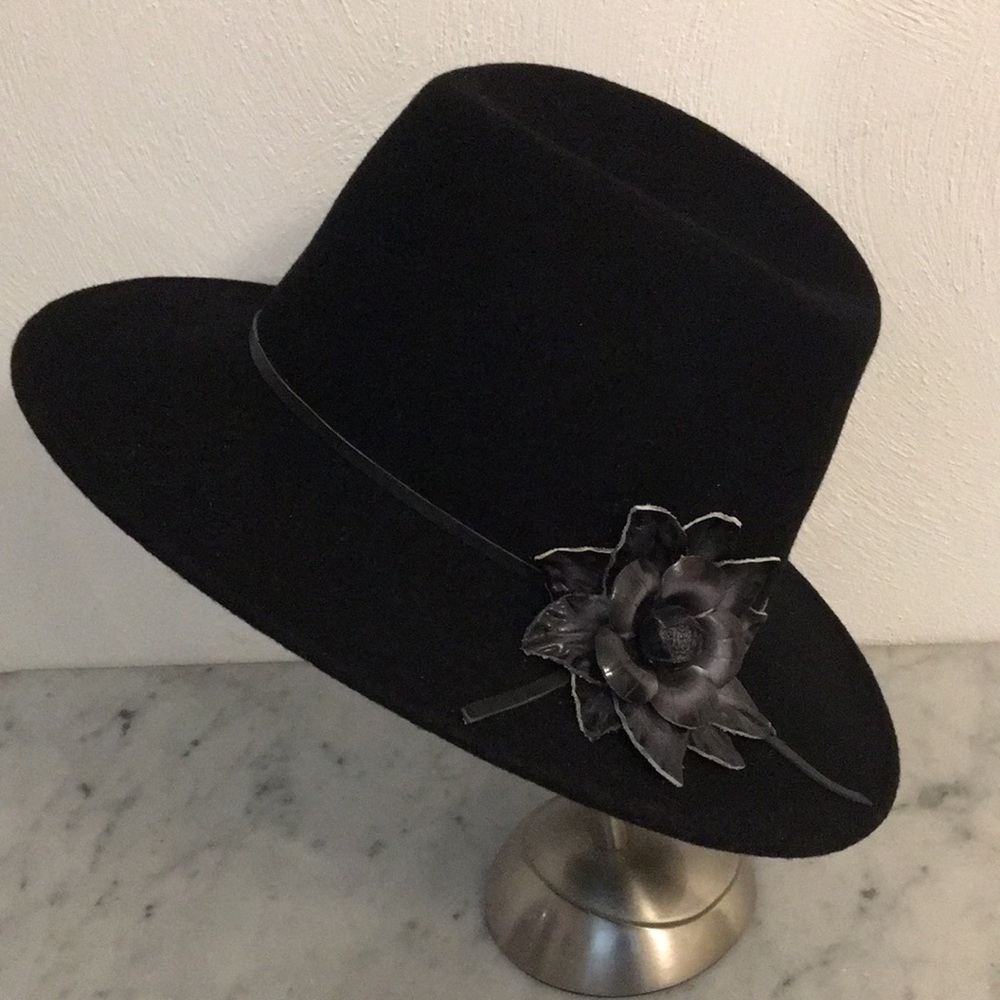BETMAR NewYork vintage black felt hat